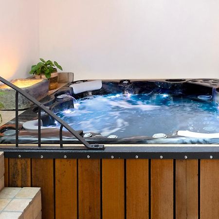 Suite & Spa A La Ferme 1802 Sainghin-en-Melantois Екстер'єр фото