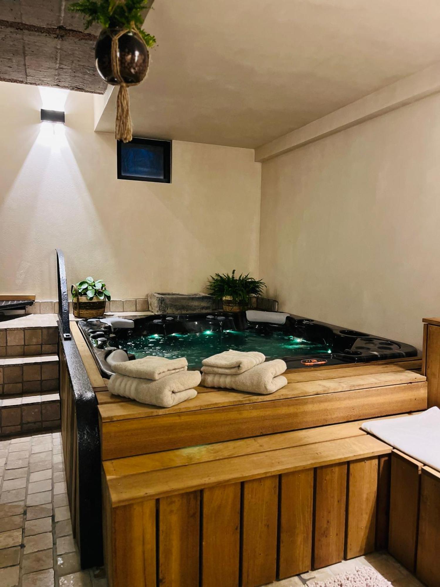 Suite & Spa A La Ferme 1802 Sainghin-en-Melantois Екстер'єр фото